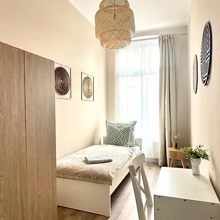 بيت شباب Beautiful - Luxury In The Center